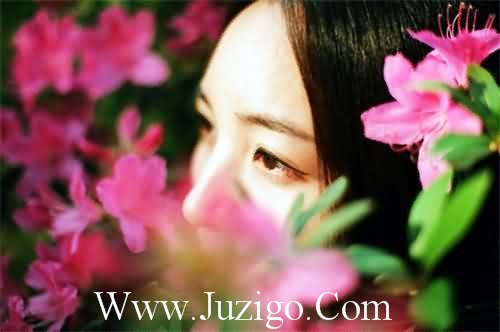 形容一瞬间感动的句子小学 形容一瞬间感动的句子