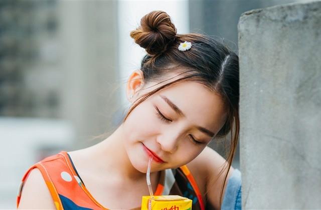 发对象视频朋友圈文案 秀女朋友视频的文案简短