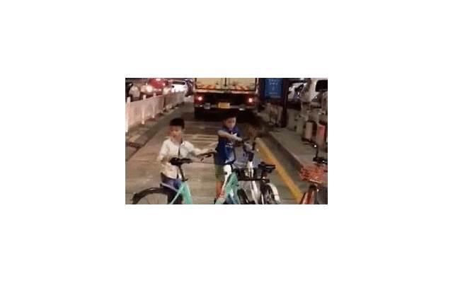 99句情话打动女人！打动女人心就是这么简单