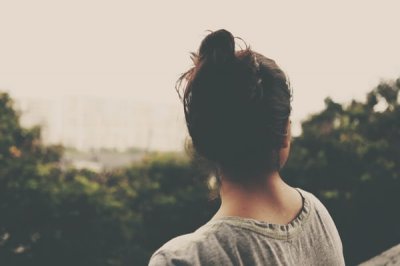 ​关于莫名感觉心里空的说说 心里很空很难受的说说