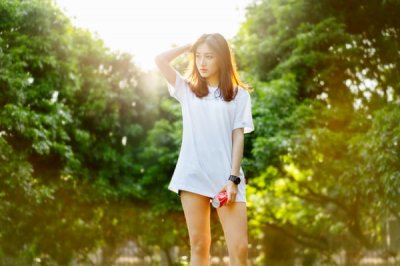 ​关于烟的伤感句子抽烟喝酒的句子