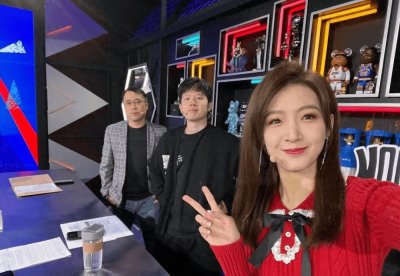 ​腾讯体育NBA女主播——雪儿