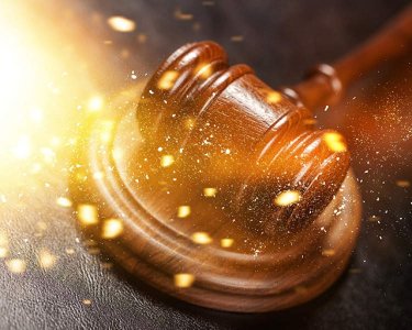 ​揭秘涉案1700余万元直播理财骗局：直播间设有机器人自动发言、刷礼物