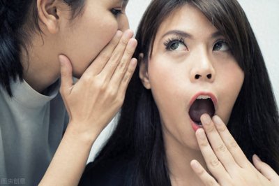​两个部长女人之间的“战争”