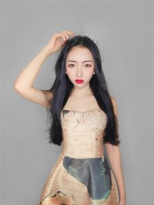 ​神曲小天后邓滢滢 巴西语原音演唱《囧架架》火爆网络