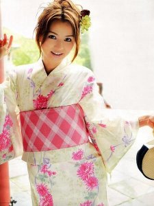 ​日本影视演员、模特香里奈迎来33岁生日