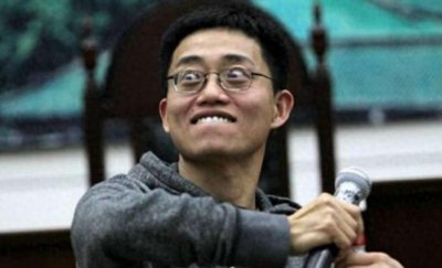 ​回顾：中国脱口秀开拓者黄西：敢调侃美国的前总统，却被李诞点评