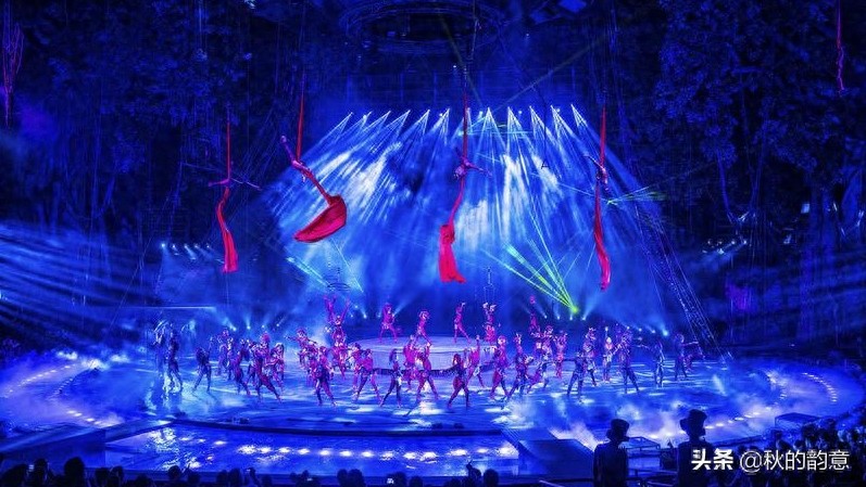 广州市长隆旅游度假区,占地面积 1万亩,门票价格 285-350元