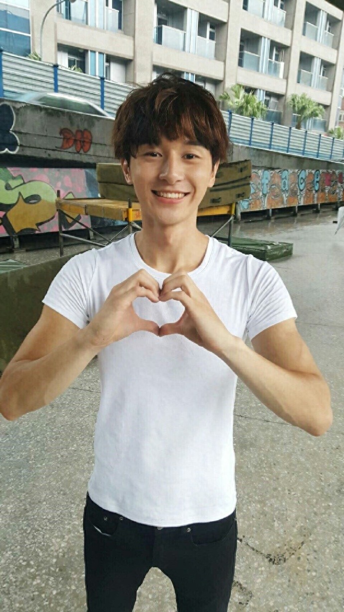 新晋小鲜肉张轩睿,阳光帅气大男孩~