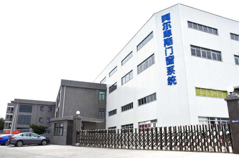 棒棒糖品牌十大排名(窗户品牌排行榜前十名)