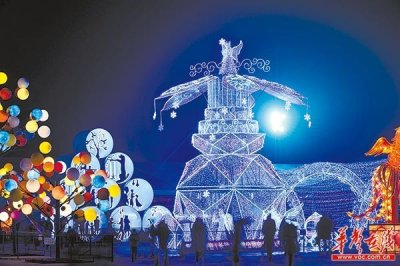 ​梅溪湖亮灯会正式亮灯 市民可免费观看