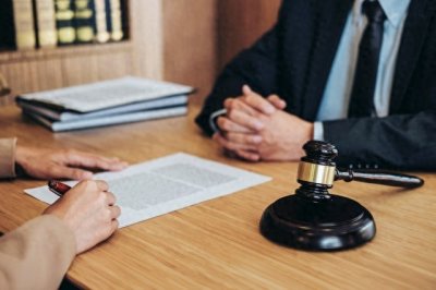 ​被拘留15天在里面都干些什么？ - 杭州刑事辩护律师