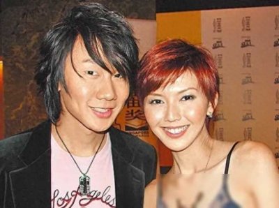 ​周杰伦对孙燕姿说：“当年，你夺走了我的第一次