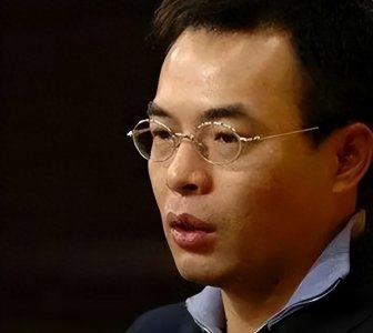 ​覃辉曾袭击前妻？这是不是被美国驱逐的真相？