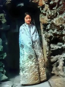 ​末代皇后婉容的一生到底有多惨？