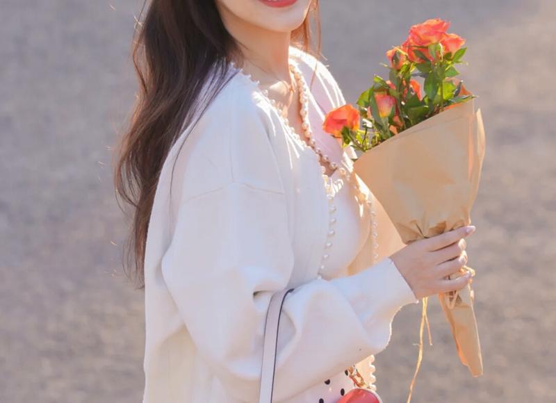 女生拒绝了但还搭理什么意思？还能继续发展么