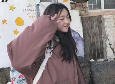 ​大姨妈来访，头皮屑为何增多？揭秘“头屑”背后的真相！