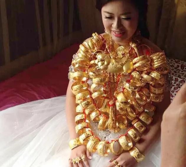 几朵玫瑰代表什么，女生给男生在QQ上发了一个晚安加一朵玫瑰是什么意思？图4