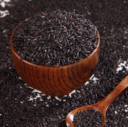 黑米的产地是哪里最好(黑米的产地是黑龙江五常,一年两种,沉淀营养)-第1张图片-