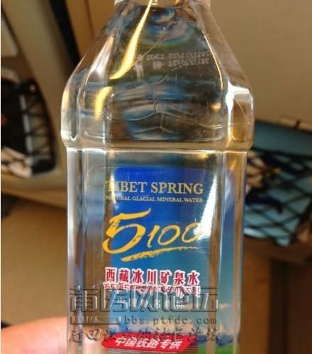 高铁可以带水上车吗