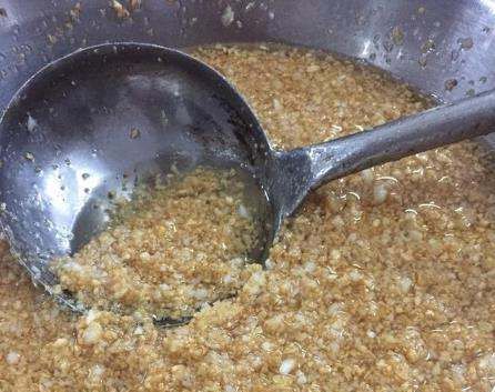 烤海蛎子蒜泥做法,烤箱蒜蓉烤生蚝的做法图6