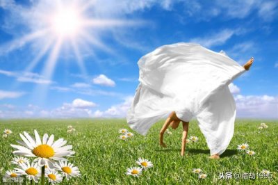 ​唯美的爱情散文，徐志摩唯美的爱情散文