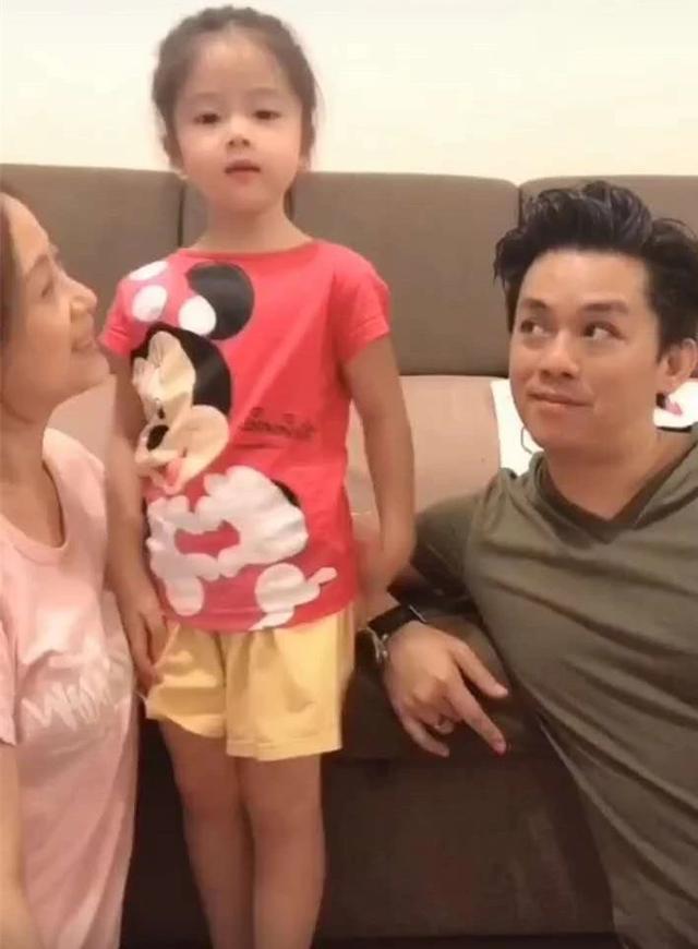 陀枪师姐为什么每一部换人(陀枪师姐5大配角近况)(8)