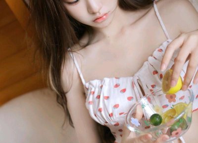 ​情侣一起睡觉男生能忍住吗