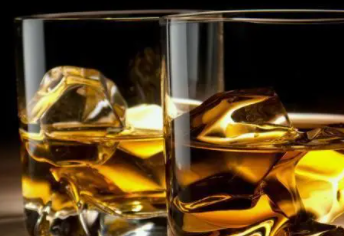 威斯酒怎么喝,思沃克威士忌蒸馏酒口感怎么样图1