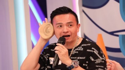 ​小钟提分手...女友诅咒「咻比嘟哗一辈子不红」 曝20年心境反被骂渣男