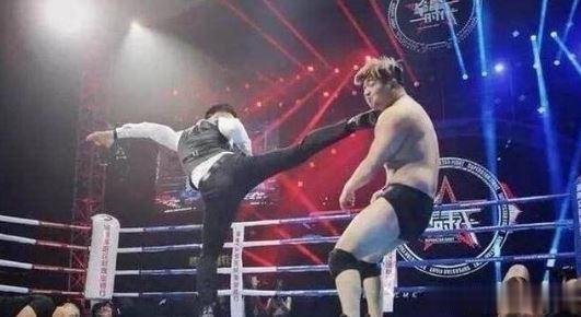 “中华虎”身价远超一龙，曾遭日本人羞辱，擂台KO后被指作秀