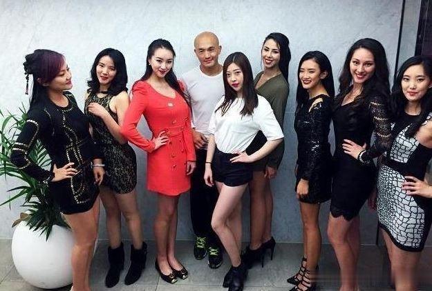 “中华虎”身价远超一龙，曾遭日本人羞辱，擂台KO后被指作秀