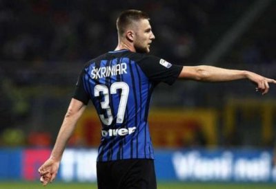 ​球探报告：皇马巴萨都想要的中后卫，什克里尼亚尔强在哪里？