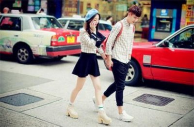 ​赞美母亲的句子怎么写（感恩母爱最朴实的句子）