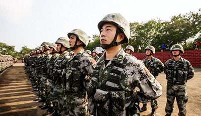 ​副军长与师长的有何异同？涉及军衔、级别、权力等方面