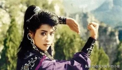 ​龙云凤深深爱着徐良，尽管知道严英云的存在。。。