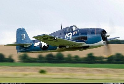 ​二战美军的地狱猫到底有多猛，能把日军“王牌”零战在空战中爆锤