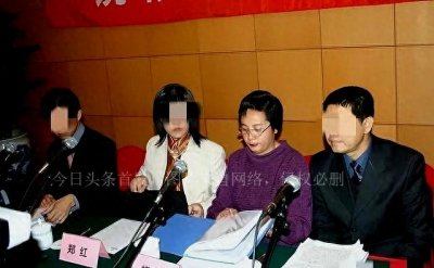 ​赵忠祥爆“性丑闻”饶颖：他有特殊性癖好，害我得了病