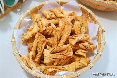 ​快过年了，炸果子安排起来，这样做香酥掉渣，比买的好吃