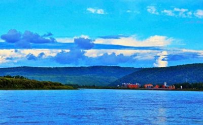 ​黑龙江水量是黄河7倍，比长江流域面积大，可惜并不完全属于中国