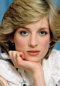 ​“被王室抛弃的女人”，戴安娜王妃，她的辞世让女王都胆寒