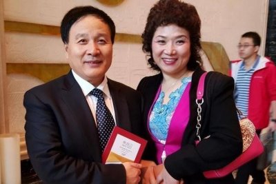 ​低调上海女首富陈金霞：40岁成寡妇，继承70亿，14年又赚310亿