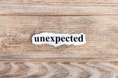 ​ViTalk英语口语·每日一词丨Unexpected