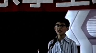 ​考古的风还是吹到了何炅！何炅14岁时珍贵画面曝光，网友：好神奇