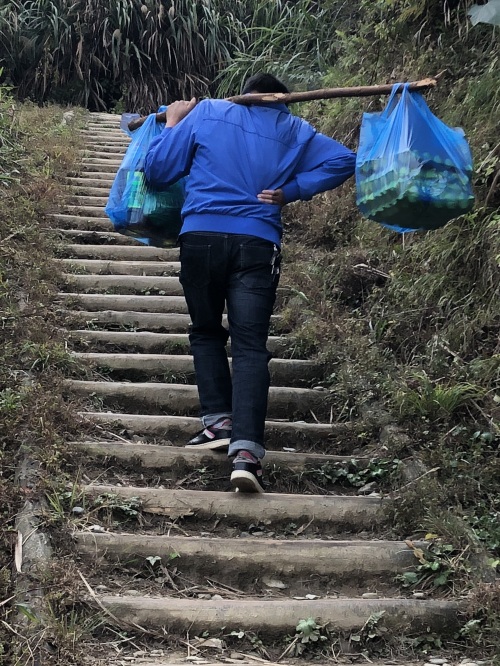 “云端上的村落”—木梨硔村旅游食宿为何如此昂贵？