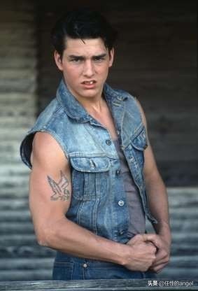 7月3日,汤姆•克鲁斯58岁生日这天,发布了自己年轻时的15张美照