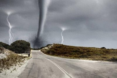 ​被龙卷风卷走会怎么样？