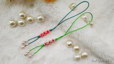 ​超详细的视频图文手工编织创意桃花结手机链教程