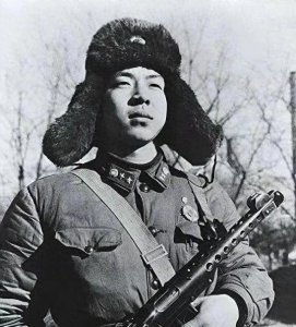 ​雷锋：永恒的微笑，沉睡的英雄