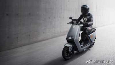 ​一次充电，续航超过100公里，看这几款高端电摩，还要啥摩托车？